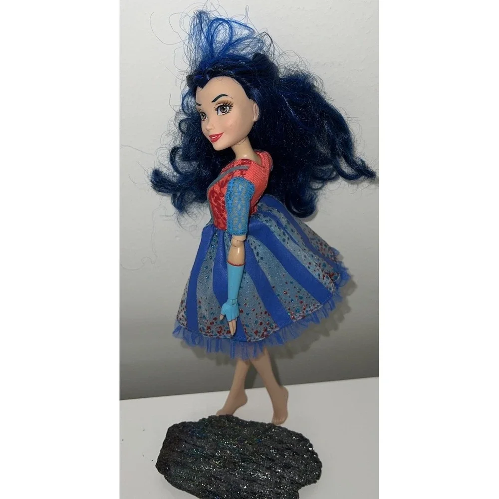 (2)Disney Descendants Neon Lights Feature Evie Isle of the Lost-11